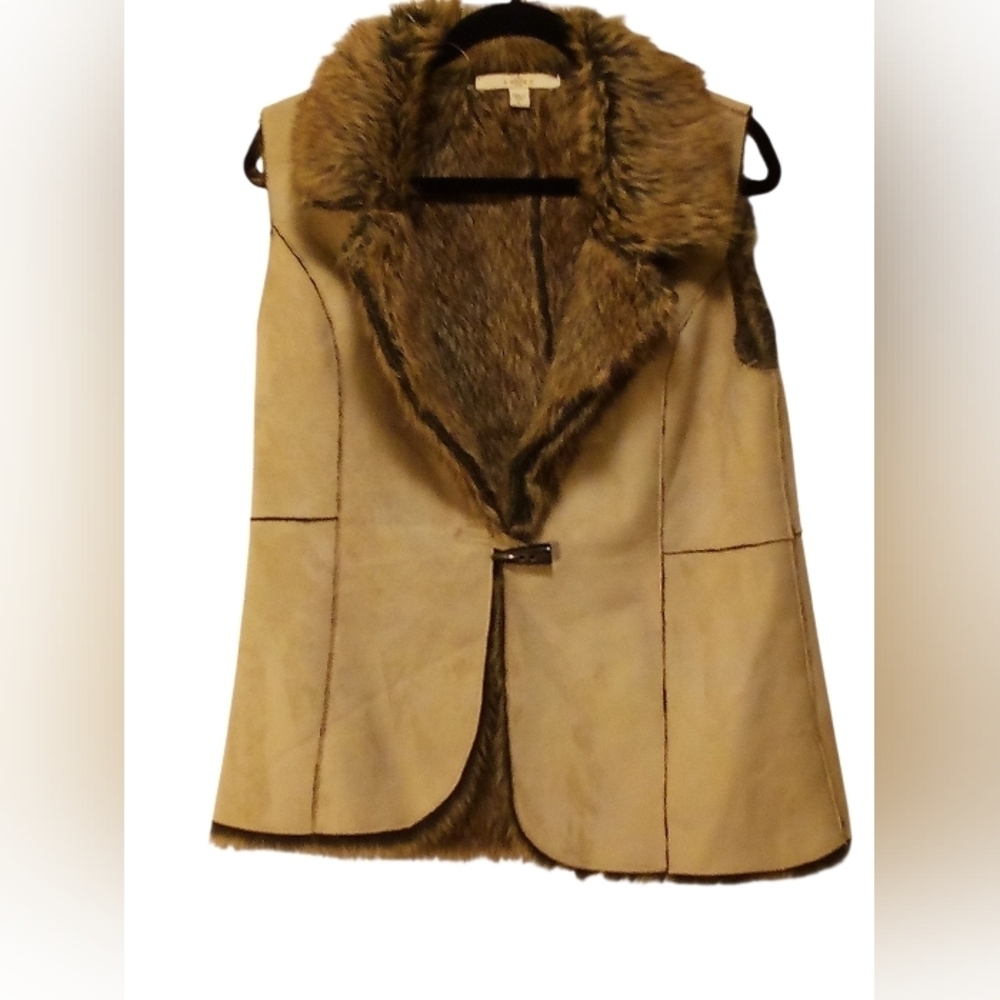 Fever -Vintage Faux Fur, Full Vest Polyester Suede, Size L Tan, 1 Button Closure - Picture 1 of 16